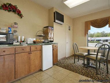 Super 8 By Wyndham Eufaula Hotel Restoran gambar